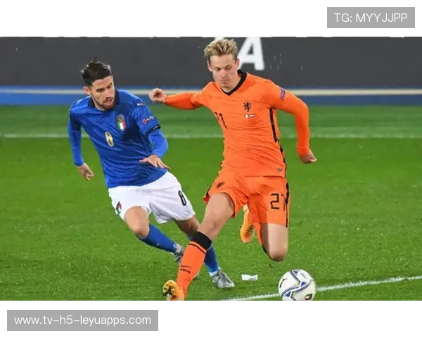 荷兰稳扎稳打，锋线组合成为出线保障