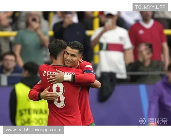 索博追星成功！球童成国家队核心迎战C罗，球童助攻